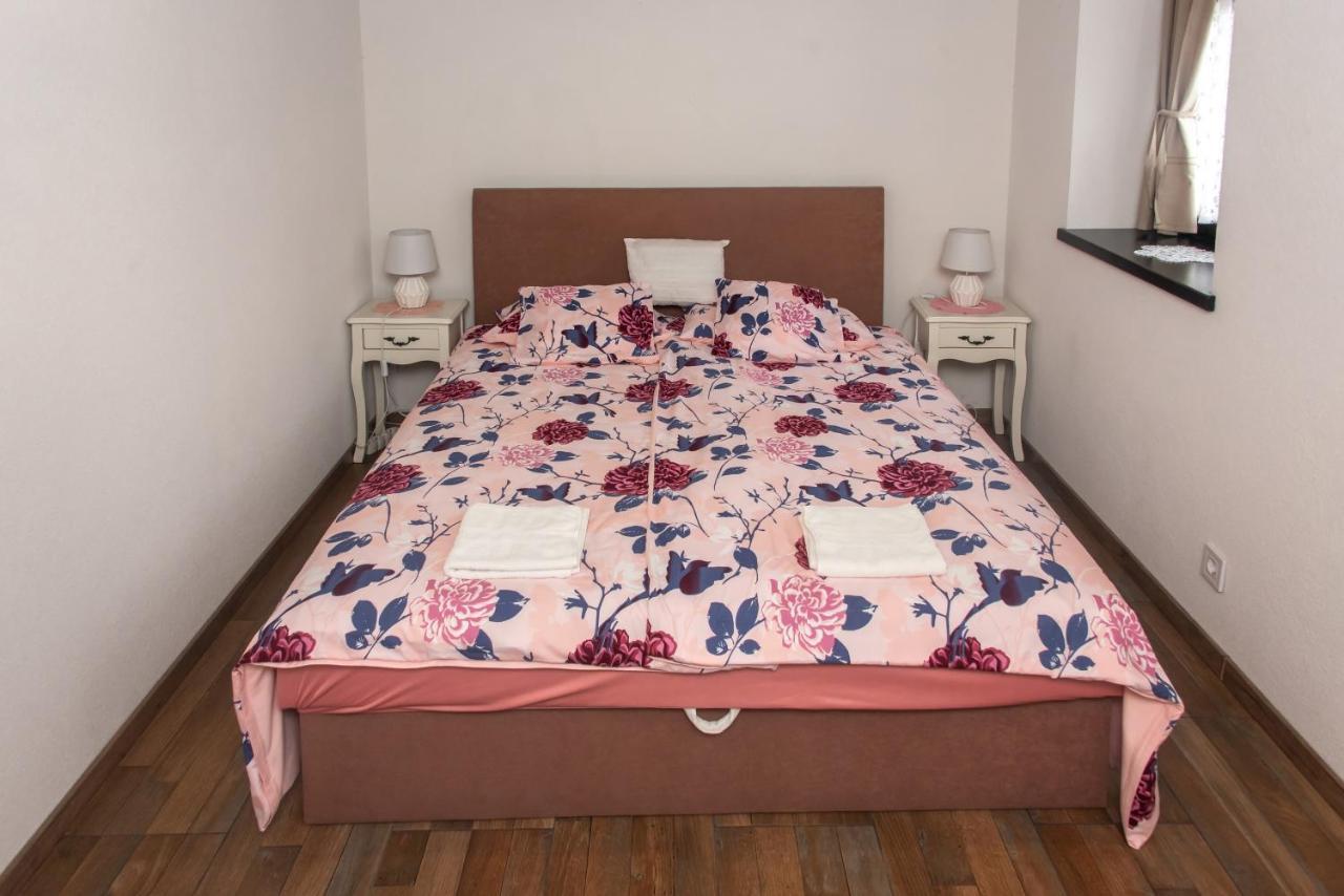 Hauptman Apartman Nagyatád Esterno foto