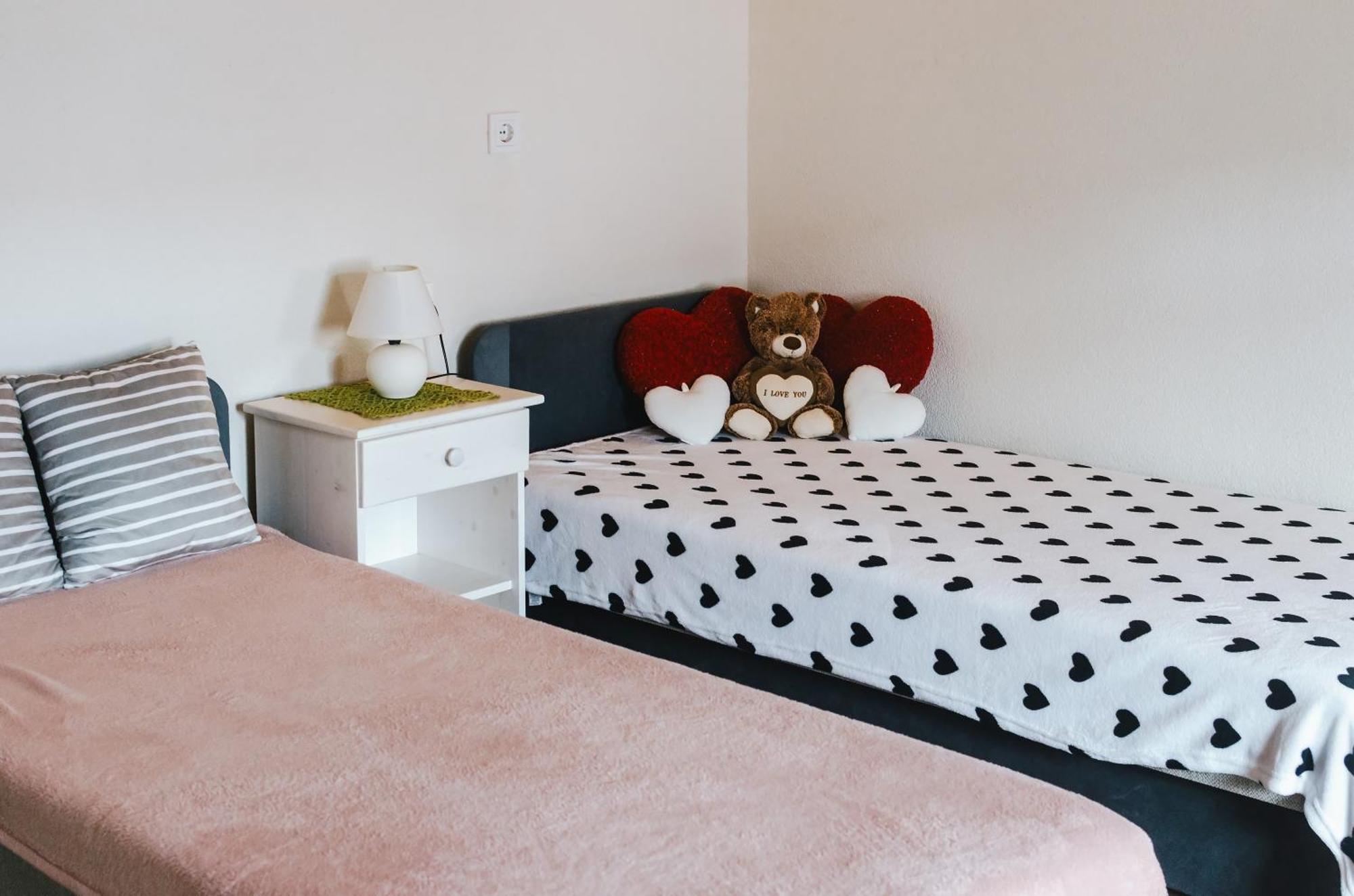 Hauptman Apartman Nagyatád Esterno foto